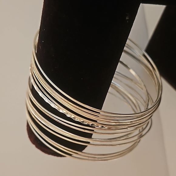 14 Silvertone Bangle Bracelet Lot - Picture 2 of 3